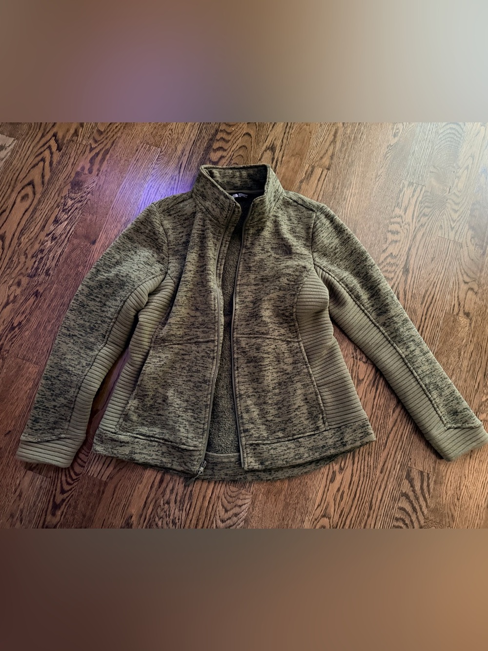 The North Face Women's Olive Heather  Fleece Jacket Size Medium EUC